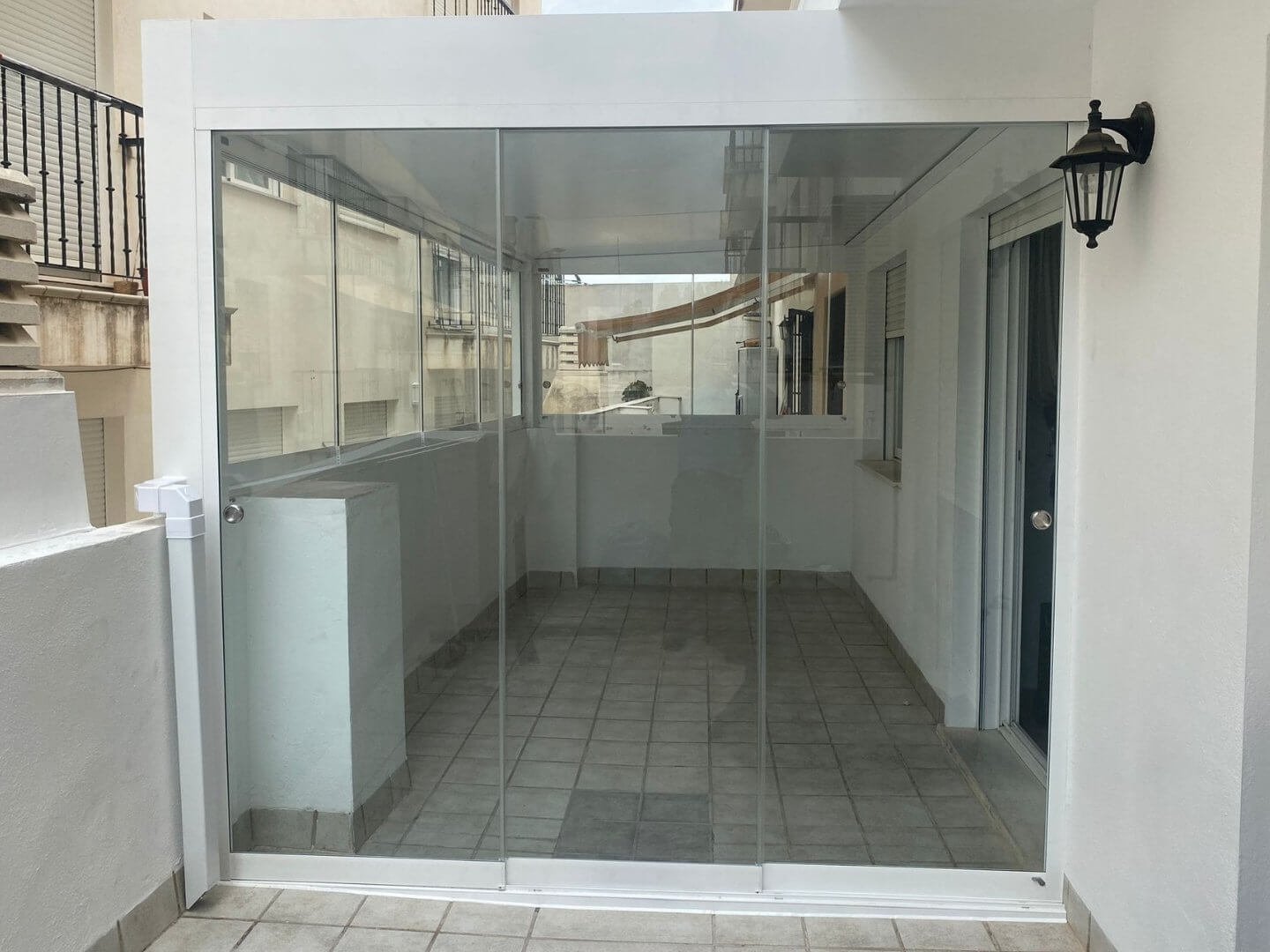 2 mundoaluminium-ventanas-aluminio-pvc-cerramientos-bioclimaticos-techos-cerrajeria-automatismos-valencia-torrent