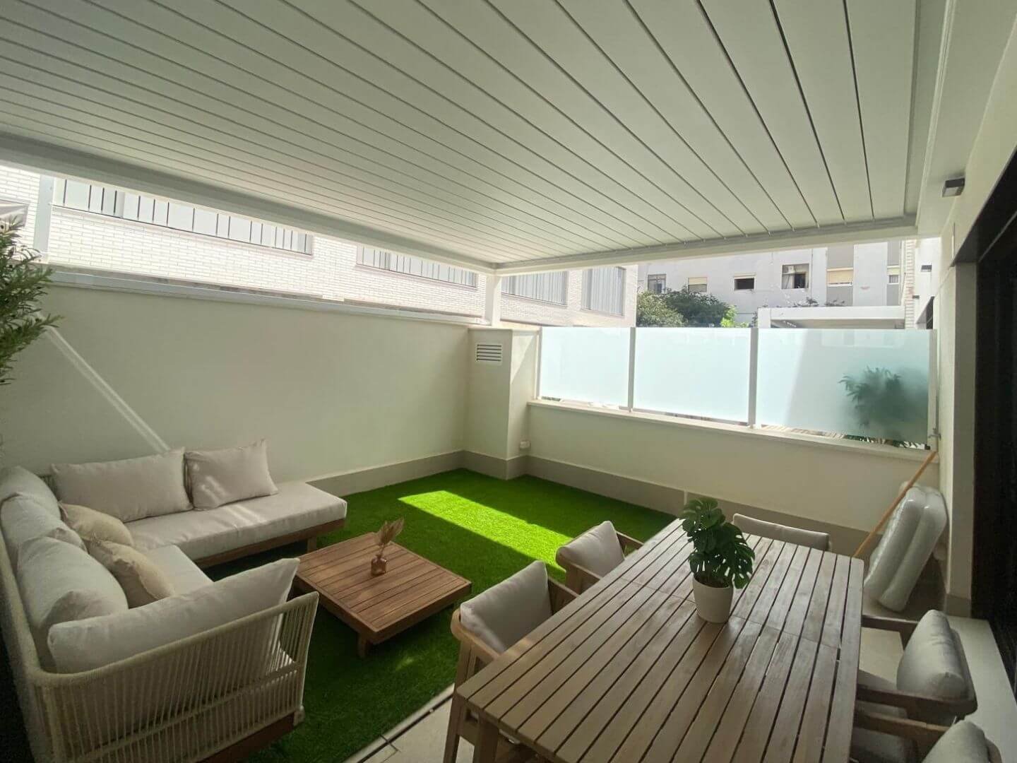 3 mundoaluminium-ventanas-aluminio-pvc-cerramientos-bioclimaticos-techos-cerrajeria-automatismos-valencia-torrent